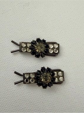 Vintage alligator Rhinestone and crystal clips